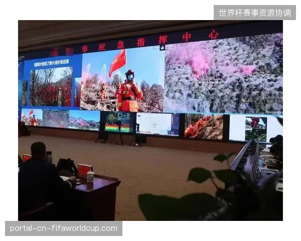 北美赛区指挥中心通过云端AI剪辑实时回传现场态势图